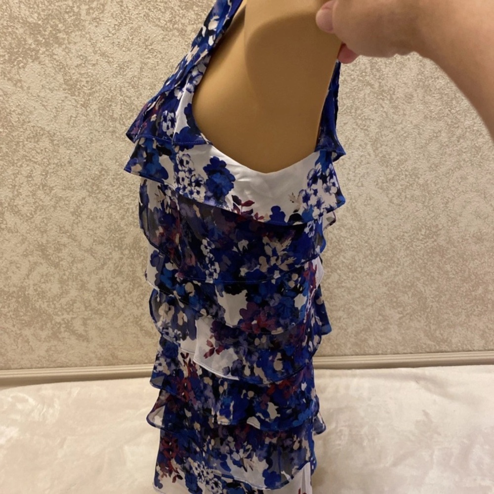 White House Black Market Multicolor Floral Ruffle Top - Picture 7 of 16